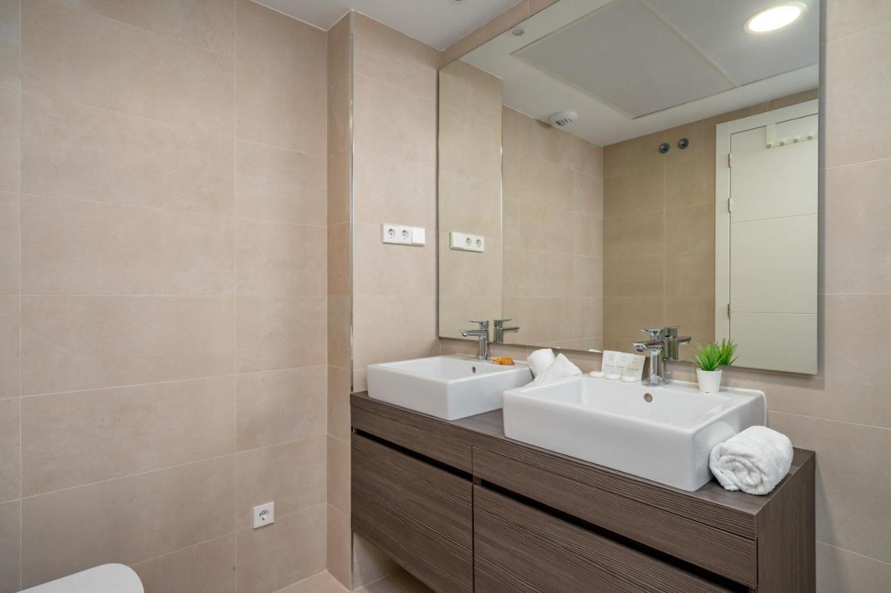 Fantastic Poolfront Apartment In Middel Views By Costarentals - Ref 161 Фуэнхирола Экстерьер фото